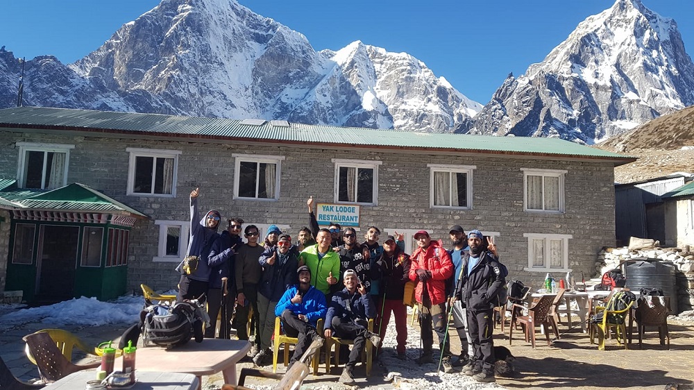 तीन हजार ४०० मिटरको उचाइमा नेपाली सेनाले बनायो दुईसीटे शौचालय, कति छ लागत ?