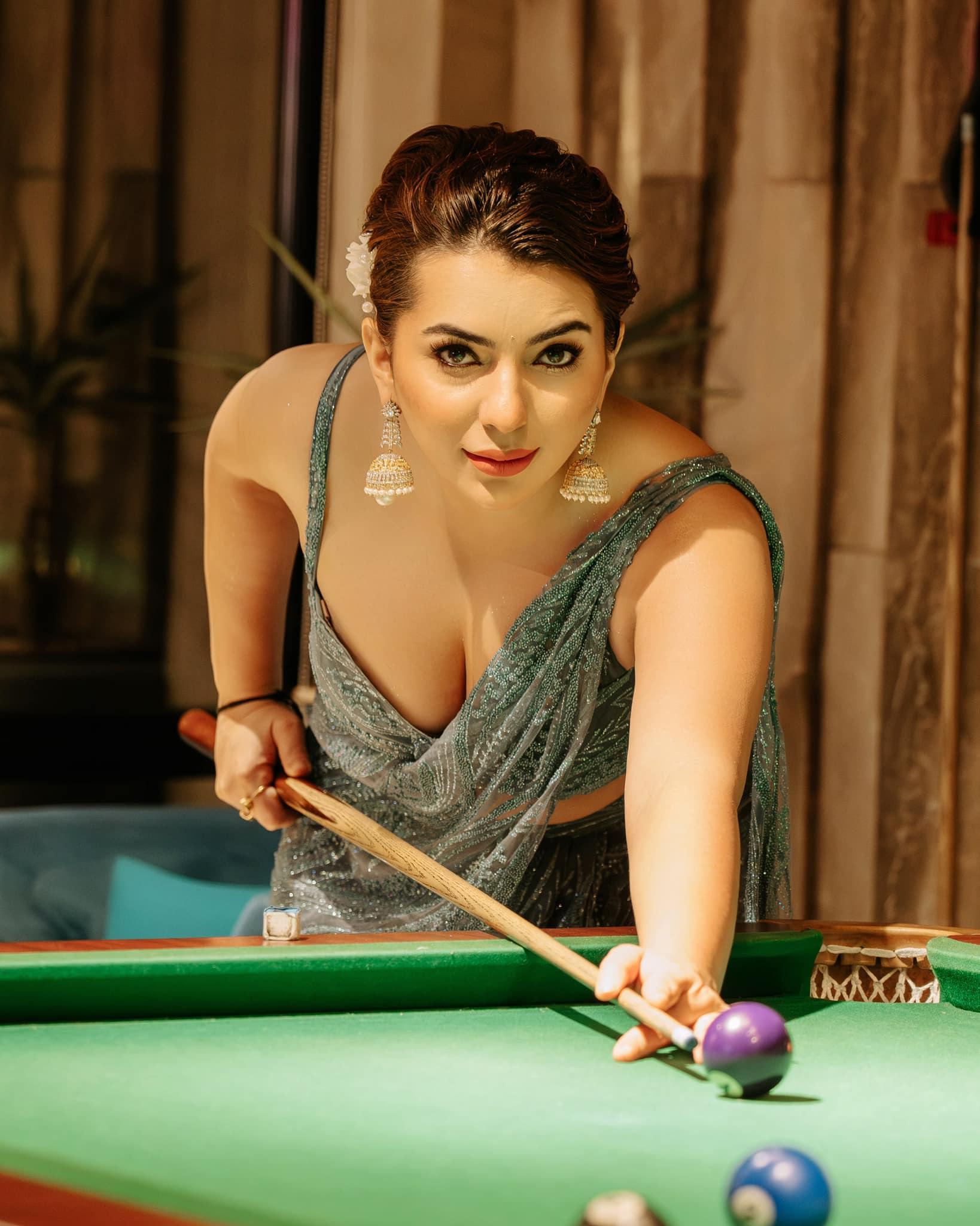 एलिजा गौतमले सार्वजनिक गरिन् आफ्नो ‘हट अवतार’ तस्वीरहरू