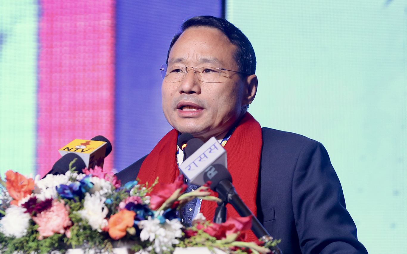 अर्थमन्त्री भन्छन्– कुनै पनि बैंक समस्यामा छैनन्, हल्लाको पछि नलागौँ