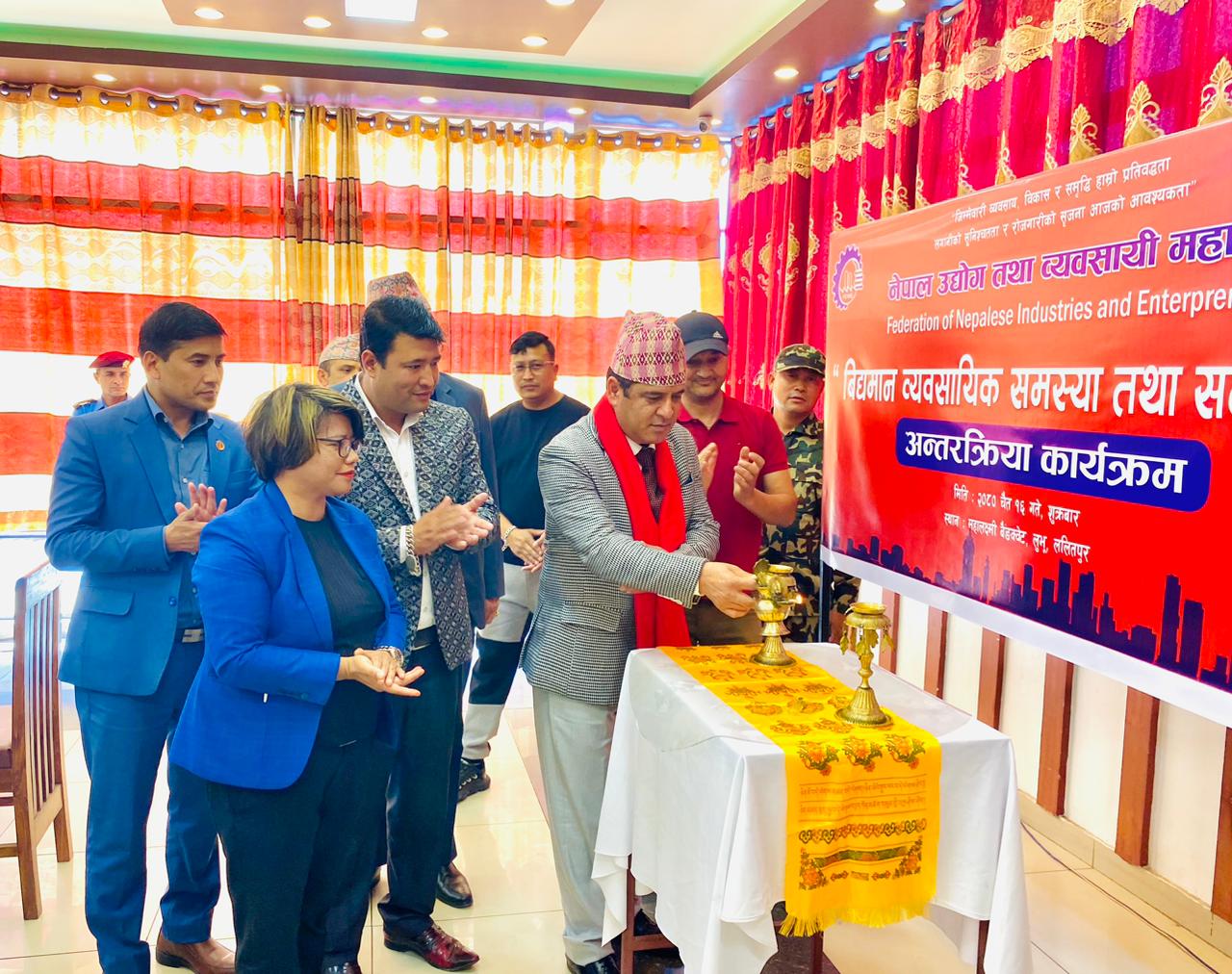 राज्यका सबै निकायमा अनिवार्य स्वदेशी पोशाक लगाउने व्यवस्था गर्छौँ : उद्योगमन्त्री भण्डारी