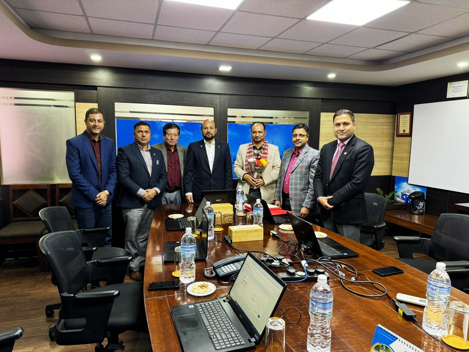 लुम्बिनी विकास बैंकका स्वतन्त्र सञ्चालकले लिए सपथ