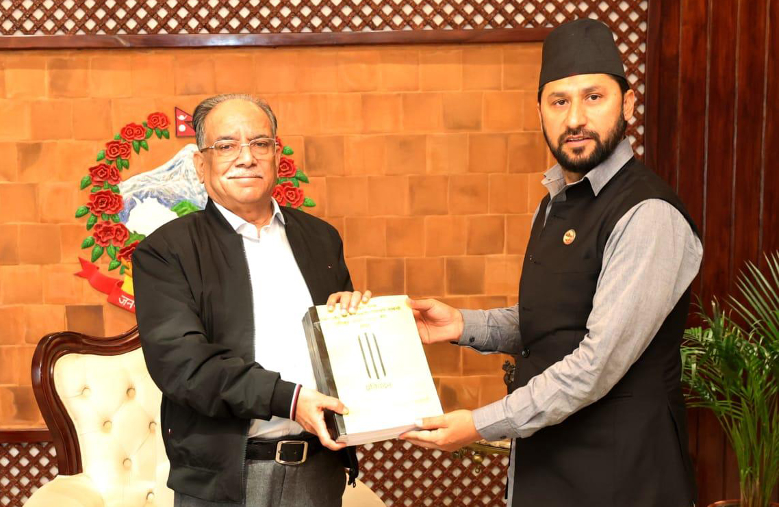 सुन जाँचबुझ आयोगको सिफारिस कार्यान्वयन गर्न गृहमन्त्री लामिछानेलाई प्रधानमन्त्रीको निर्देशन