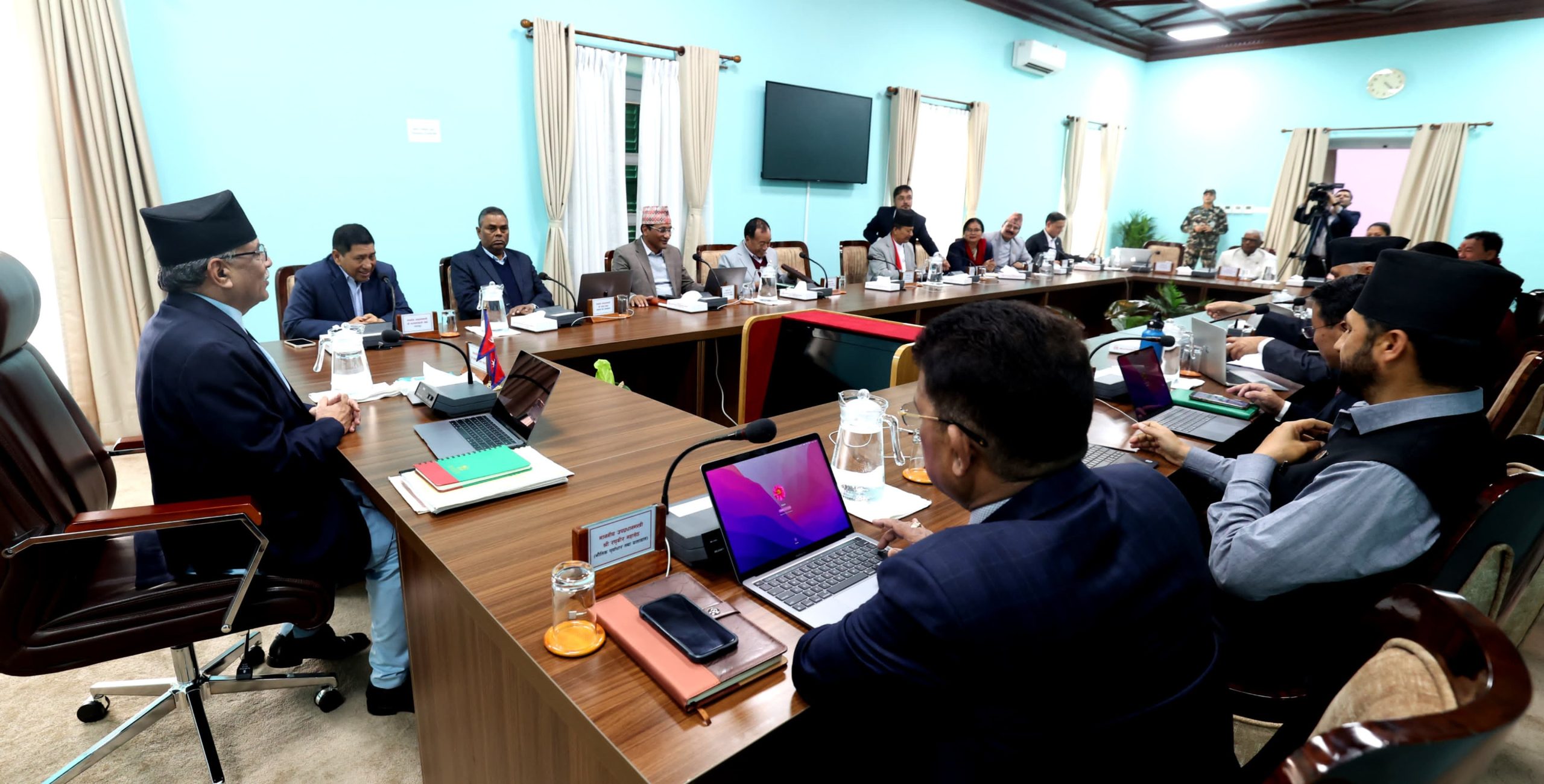 मन्त्रिपरिषद्को निर्णयः दुई सहसचिब सचिबमा बढुवा