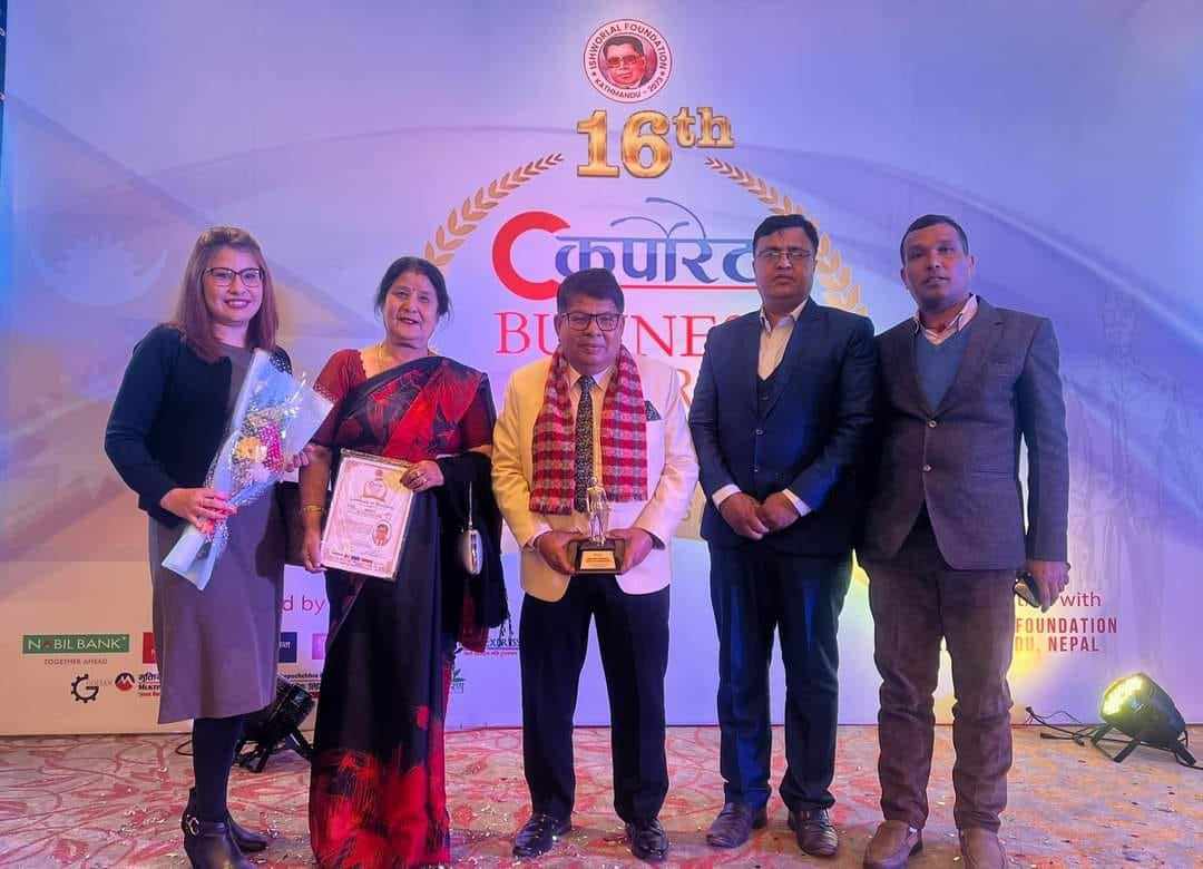 मेरिना इम्पेक्सले पायो ‘बेष्ट टेलरिङ अवार्ड, २०८०’, को हुन् मोहनमान जोशी ?