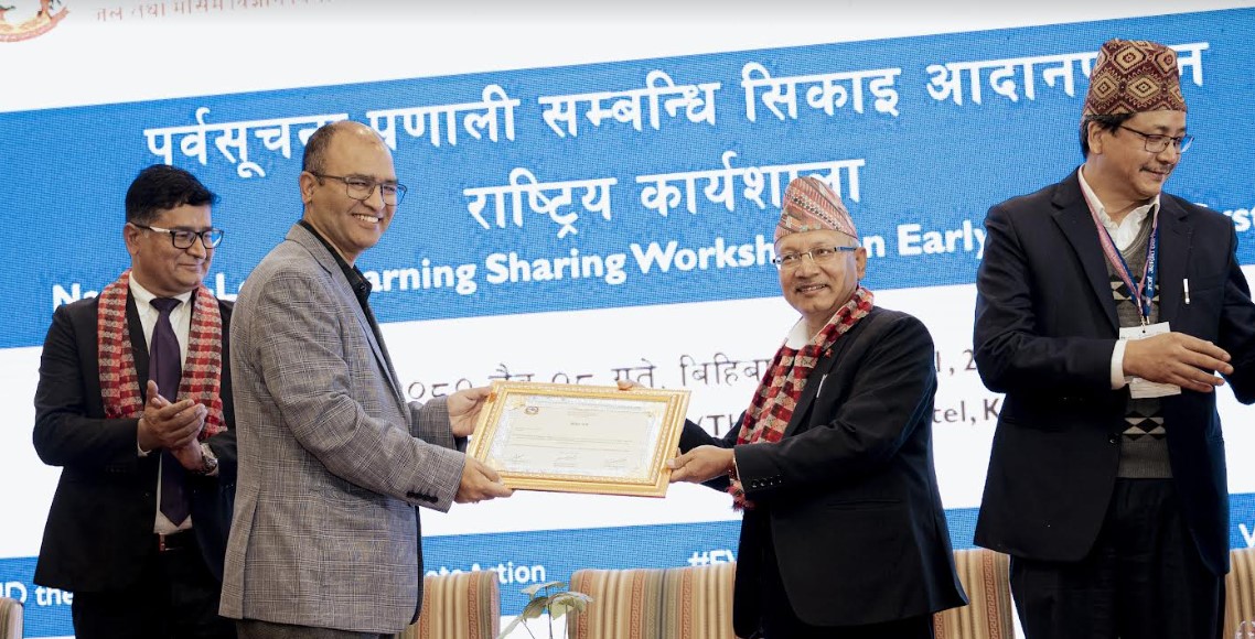 पूर्व सुचना प्रणालीमा पुर्याएको योगदानका लागि एनसेल सम्मानित