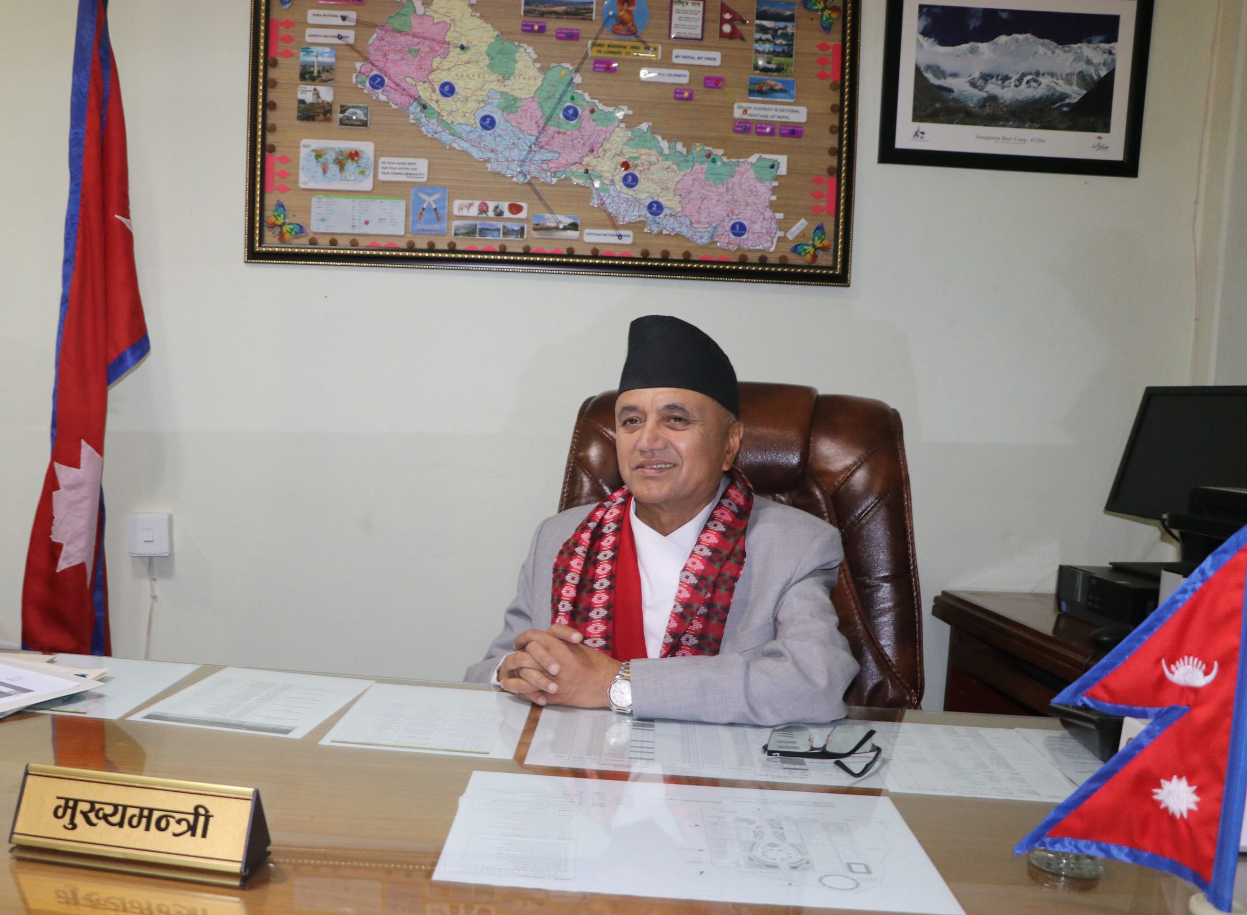 गण्डकीका मुख्यमन्त्री अधिकारी र दुई मन्त्रीले लिए सपथ