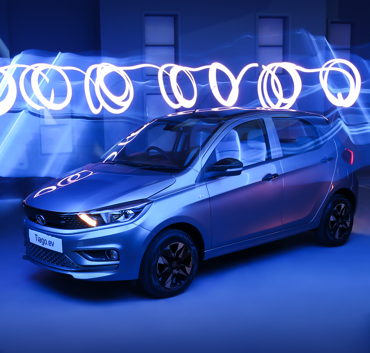 टाटाले नेपालमा टियागो ईभीको मूल्य बढायो