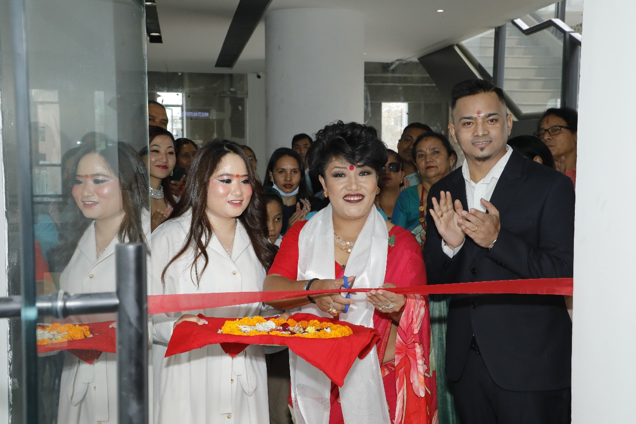 मल्टिन्युट्रेशनको आउटलेट मानभवनमा, वरिष्ठ सौन्दर्यविद् सुष्मा महराले गरिन् उद्घाटन (फोटो/भिडिओ)