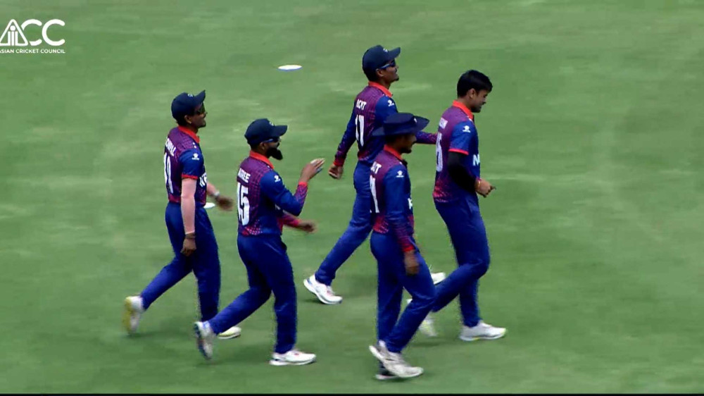 यूएईविरुद्ध नेपालको कमजोर ब्याटिङ