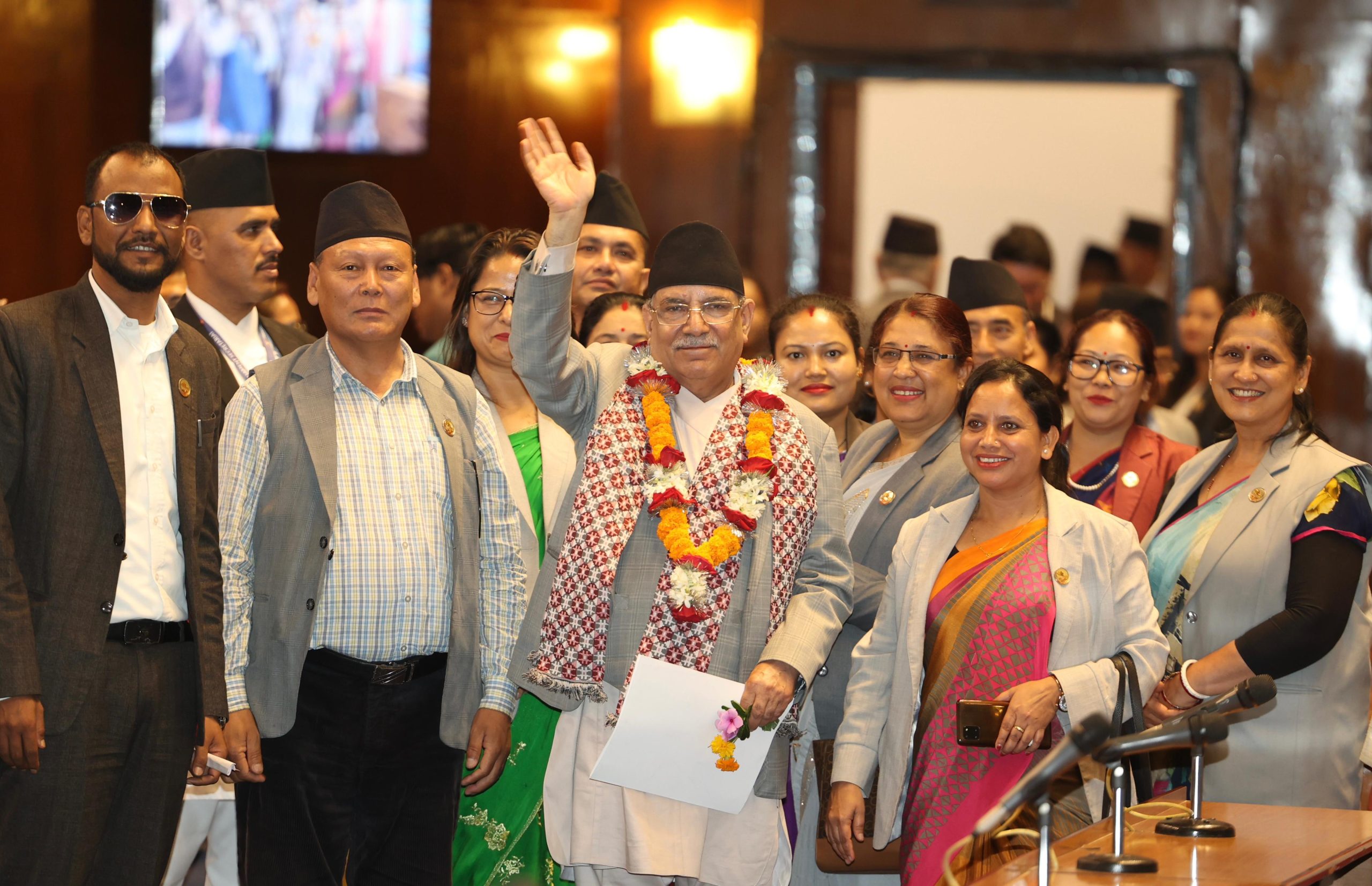 प्रधानमन्त्री प्रचण्डले चौथोपटक पनि पाए विश्वासको मत