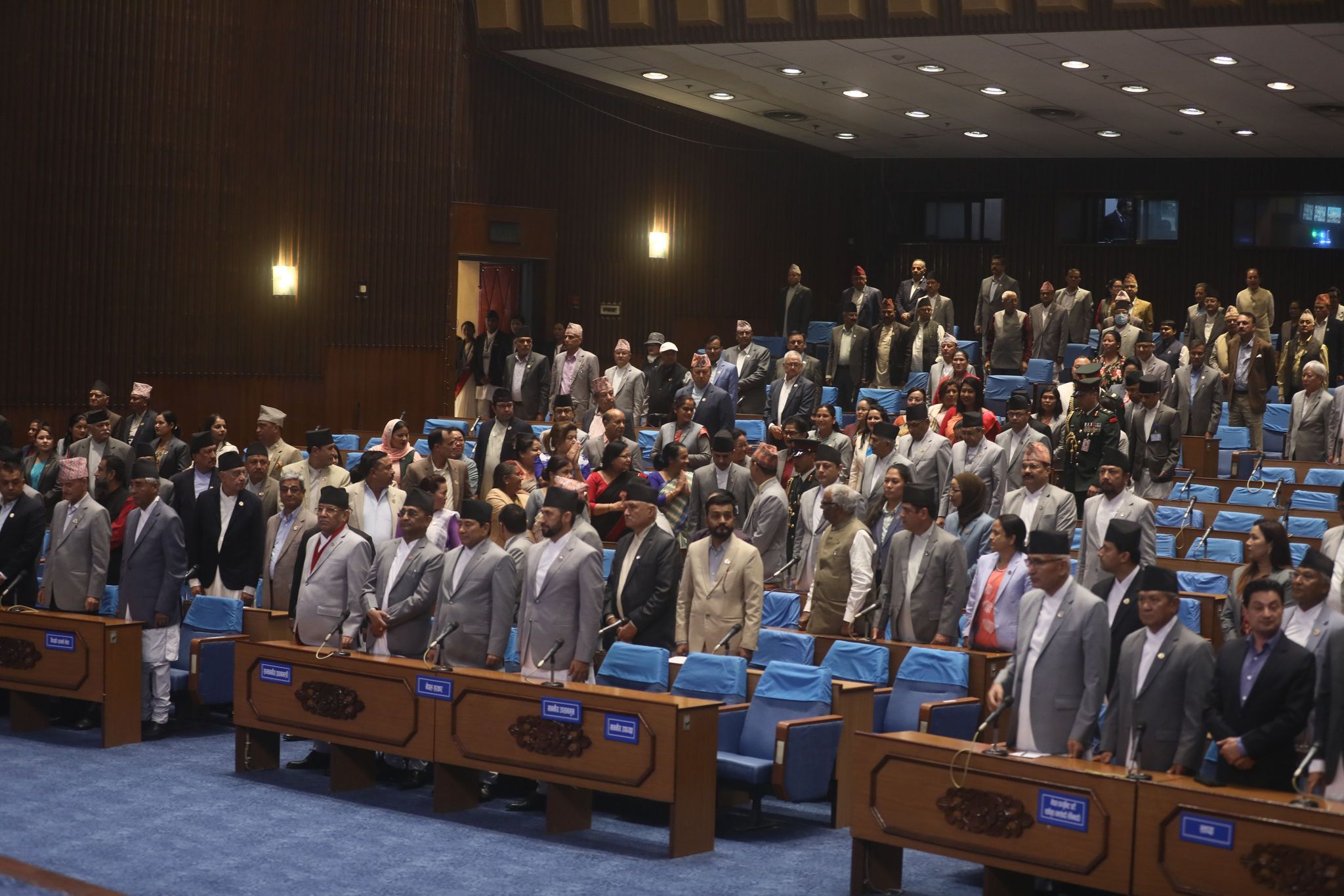 काँग्रेसको अवरोधपछि १५ मिनेटका लागि प्रतिनिधि सभाको बैठक स्थगित