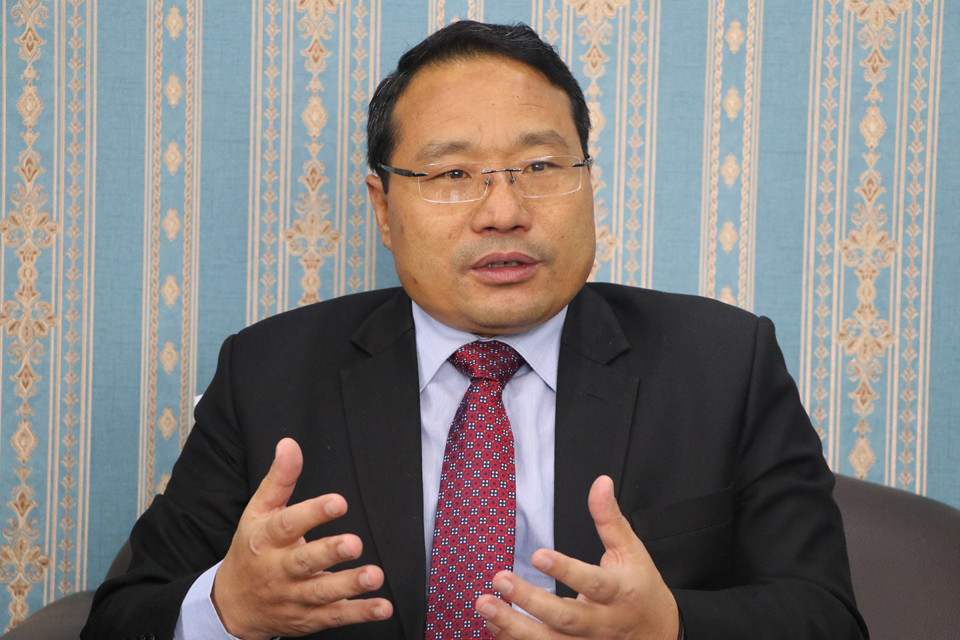 करदातालाई कर तिर्न प्रेरित गर्न मातहत निकायलाई अर्थमन्त्री पुनको निर्देशन 