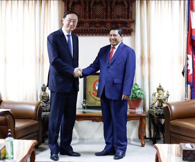 परराष्ट्रमन्त्रीसँग चिनियाँ उपविदेशमन्त्रीको भेट