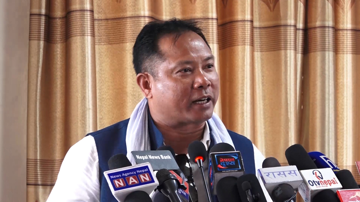 टिकापुर घटना गराउनेको नाम सार्वजनिक गर्दै रेशम चौधरी (भिडिओ)