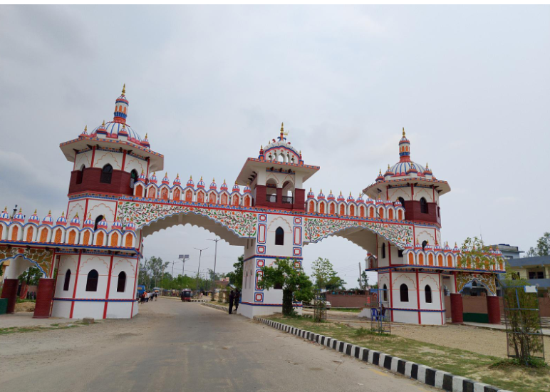 जानकी मन्दिरको झल्को दिने प्रवेशद्वार जलेश्वरमा