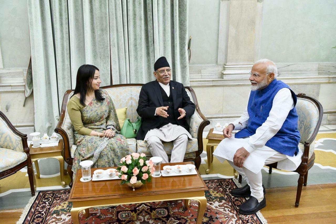 प्रधानमन्त्री प्रचण्ड र भारतका प्रधानमन्त्री मोदीबीच भेटवार्ता