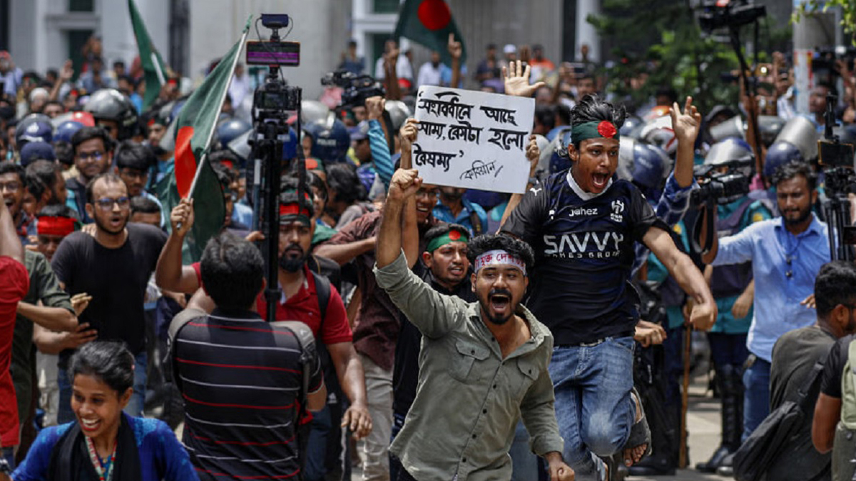 बङ्गलादेशमा बिरोध प्रदर्शनका क्रममा ५ सय भन्दा बढी पक्राउ