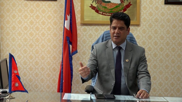 घरेलु मदिराको बजारीकरण विशेष प्राथमिकतामा छः उद्योगमन्त्री भण्डारी