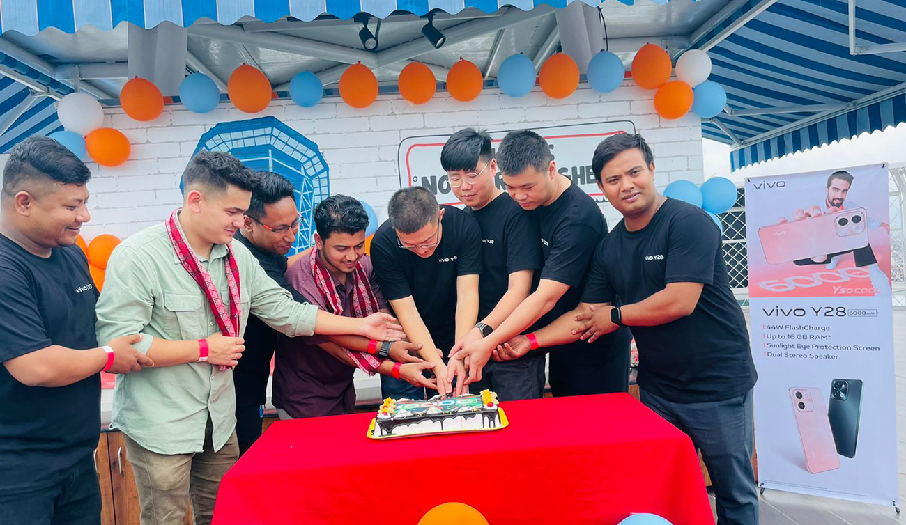 ‘भिभो वाई–२८’ ले स्काइवाक टावरबाट भर्‍यो उडान, विविध विशेषतायुक्त मोबाइलको मूल्य किन यति सस्तो ?