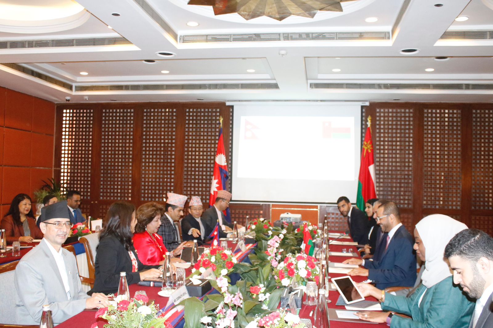 परराष्ट्रमन्त्री राणा र ओमानी समकक्षीबीच द्विपक्षीय वार्ता, के-के विषयमा भयाे छलफल ?