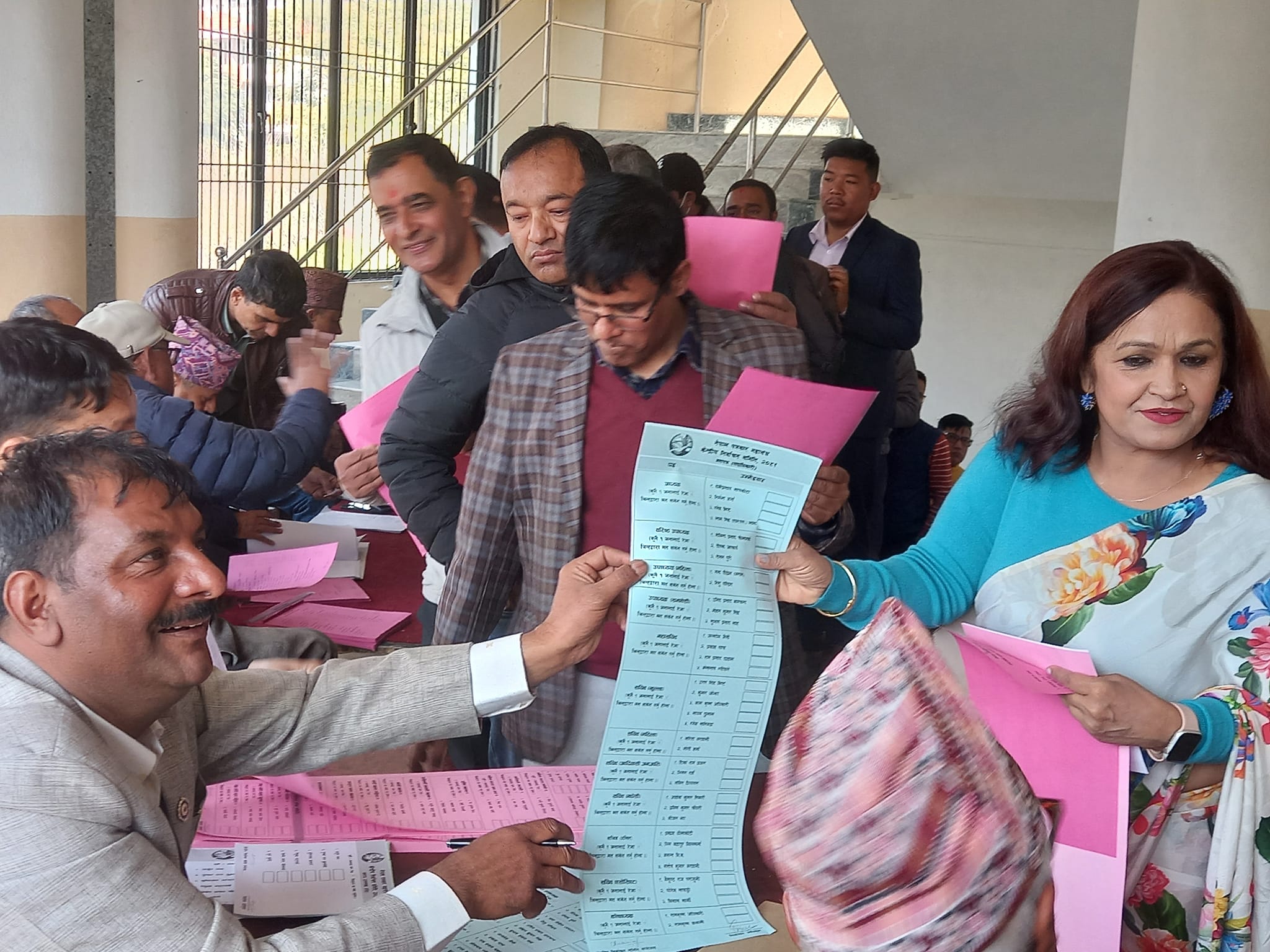 नेपाल पत्रकार महासंघको मतदान जारी,चार अध्यक्षको भिडन्तमा कसले मार्ला बाजी?