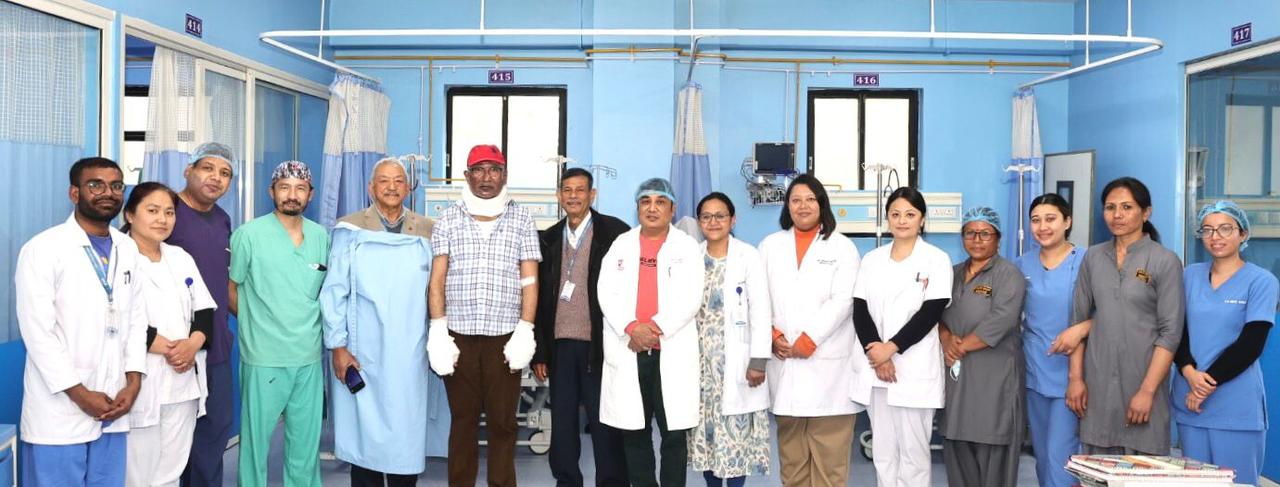 बेलुन पड्किएर घाइते भएका अर्थमन्त्री विष्णु पौडेल अस्पतालबाट ‘डिस्चार्ज’