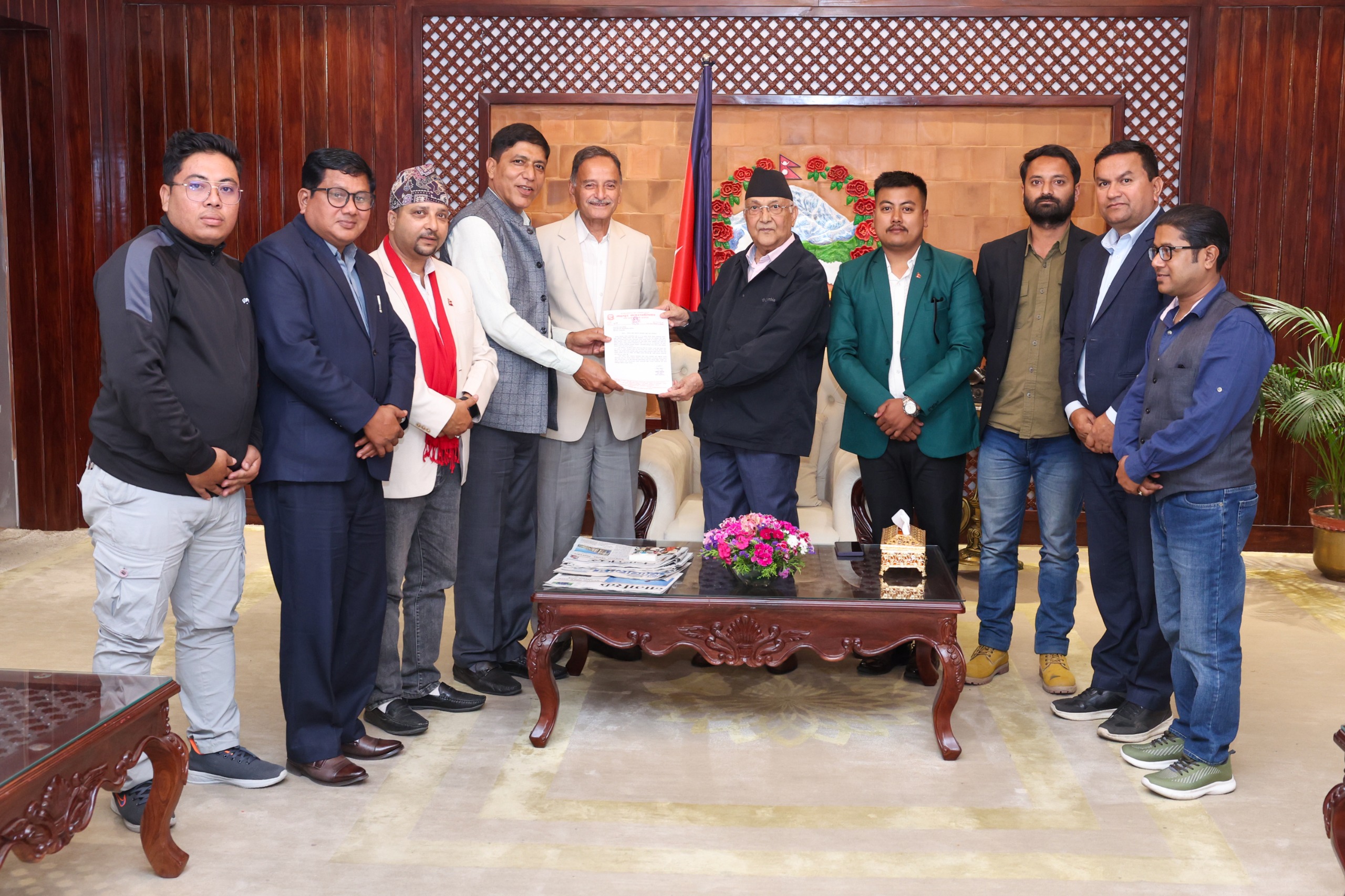 बाह्र बर्षअघि शिलान्यास भएको गिरिजाप्रसाद कोइराला सभागृहको निर्माण कार्य अघि बढाउने प्रधानमन्त्रीको प्रतिद्धता