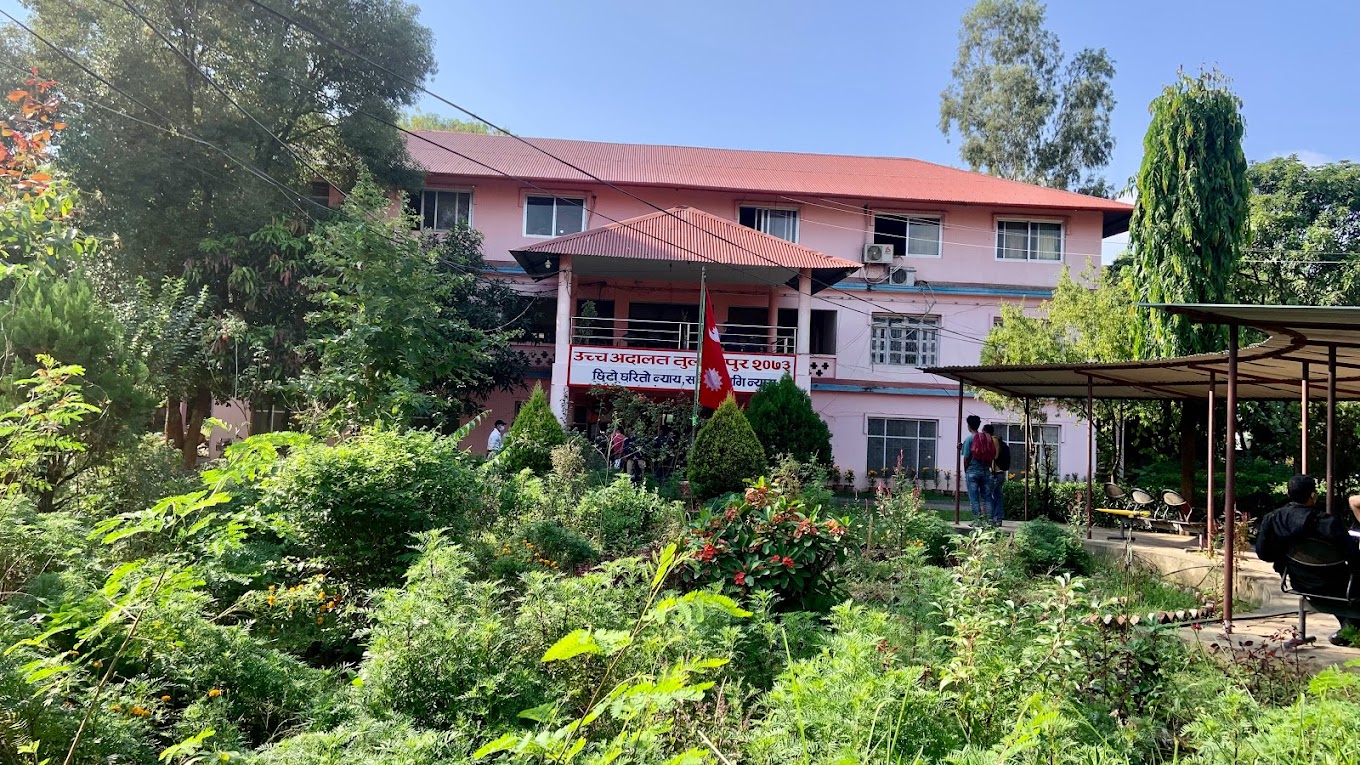 विद्युतीय सवारीलाई हरियो नम्बर प्लेटमा परिवर्तन गर्न अदालतको परमादेश