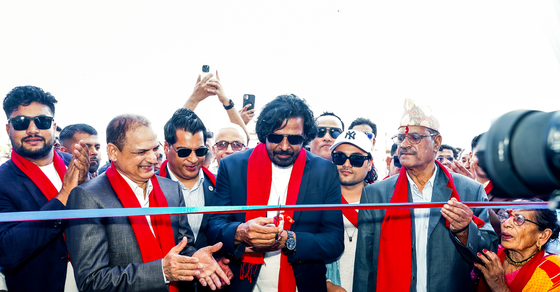 कजारियाको सोरुम अब सहिद चोक धनगढीमा, विराज भट्टले गरे उद्घाटन