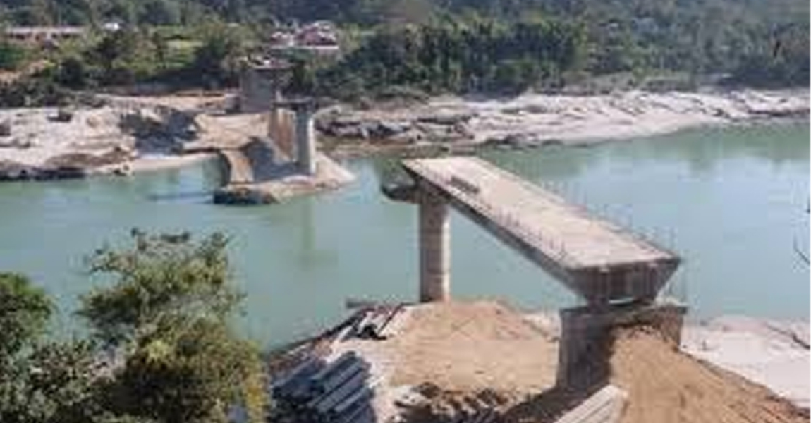 सम्झौताको दश महिनापछि पुल निर्माण सुरु