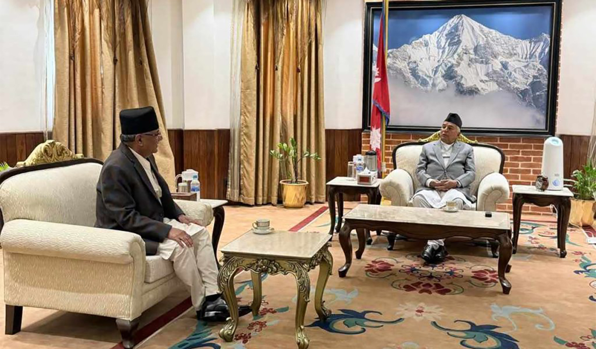 राजावादीहरूको सक्रियताले उत्पन्न राजनीतिक तरङ्गका बीच प्रचण्डले भेटे राष्ट्रपति