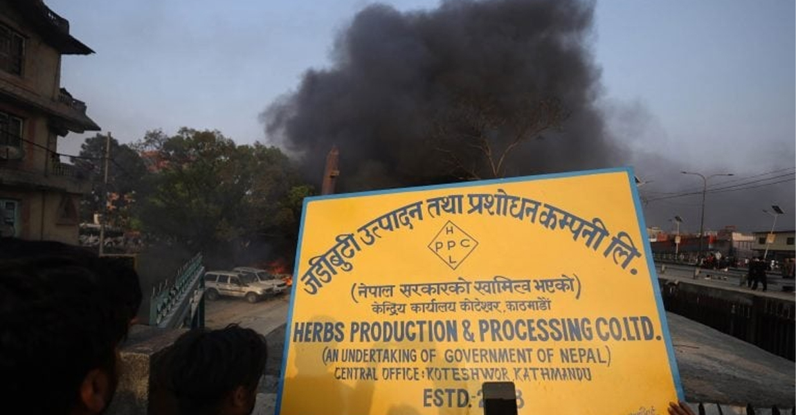 आगजनीबाट जडीबुटी कम्पनीमा २८ करोडकाे क्षति