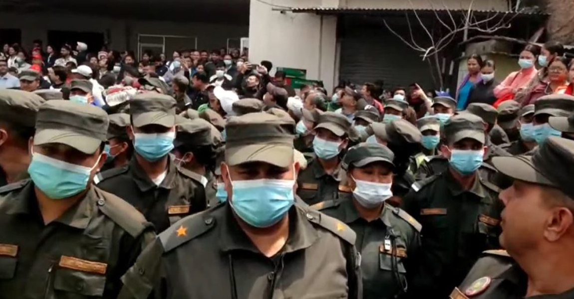 गुरागाईंलाई रोक्न महानगर प्रहरी परिचालन