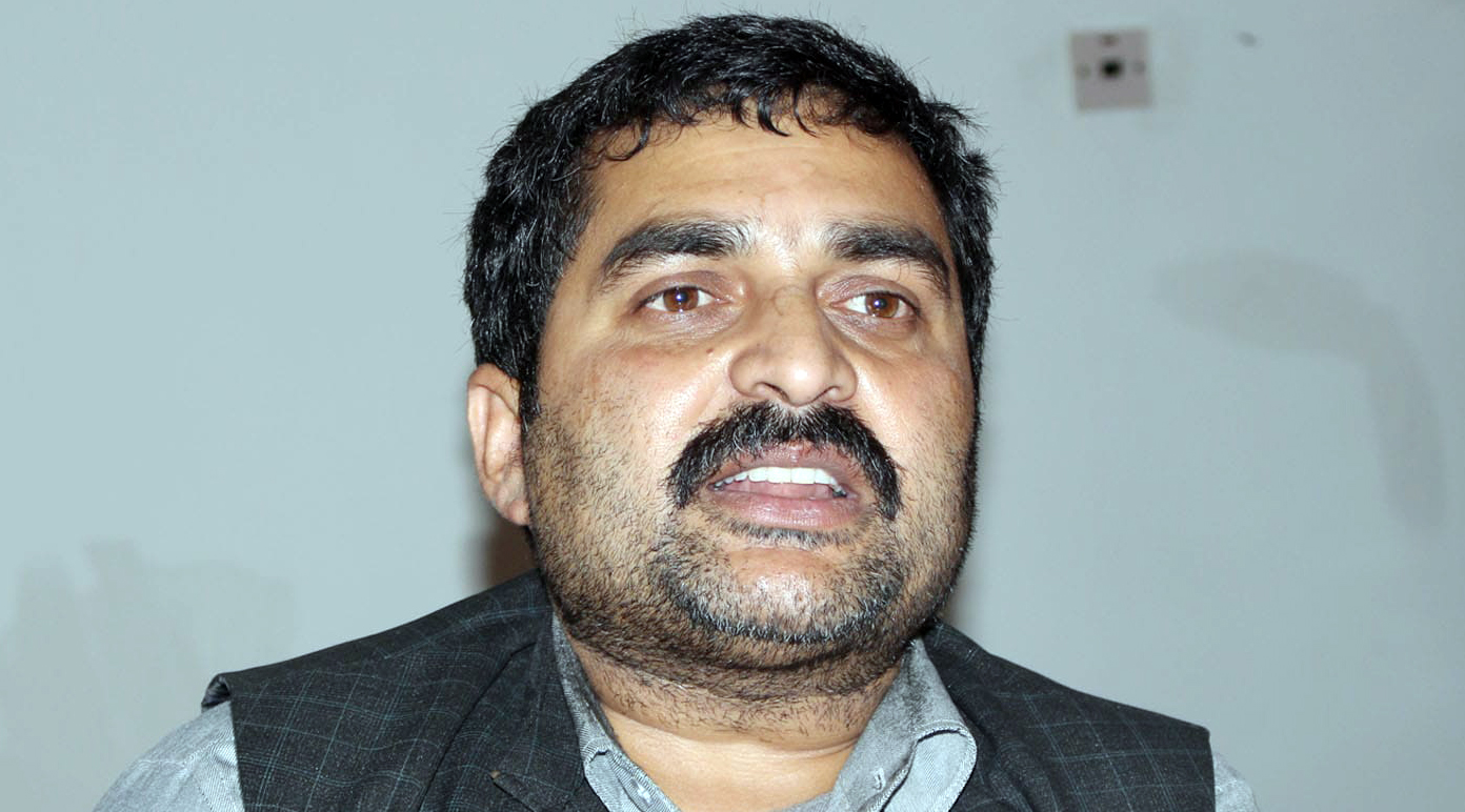 राजेश अहिराजविरूद्ध बलात्कारको आरोपमा मुद्दा दर्ता