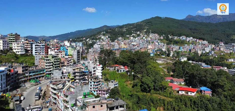 चरिकोटमा ‘सडकमा खाऊँ, सडकमै रमाऊँ’महोत्सव सुरु