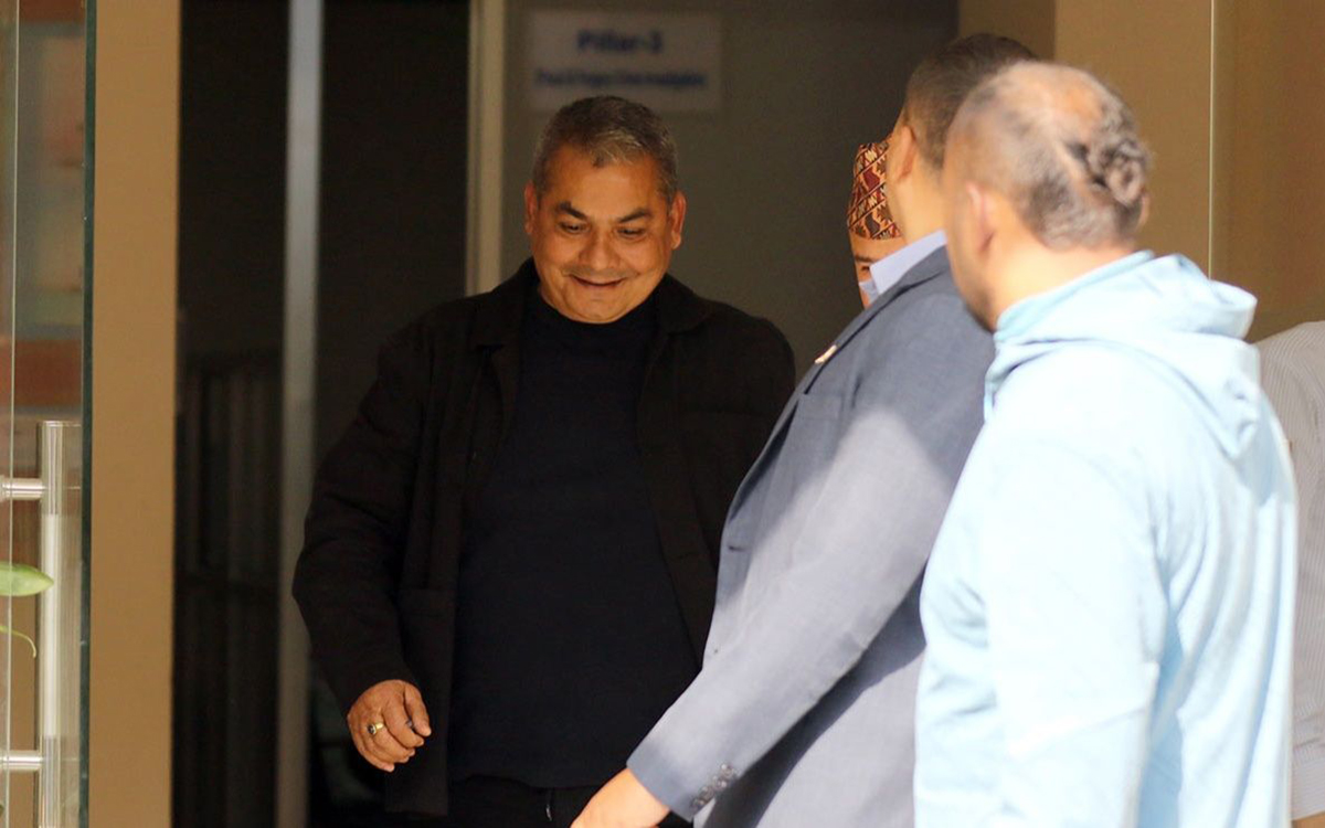 दुर्गा प्रसाईं झापामा, फ्लाइटमार्फत काठमाडौं ल्याइँदै