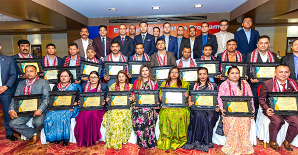 कर्मचारीहरुलाई सम्मान गर्दै सूर्यज्योतिले मनायो १७ औं वार्षिकोत्सव