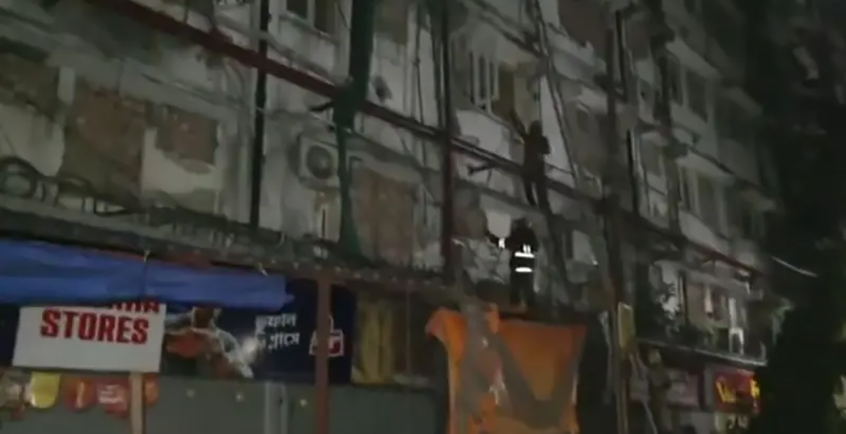 कोलकाताको होटेलमा भीषण आगलागी, १४ जनाको मृत्यु