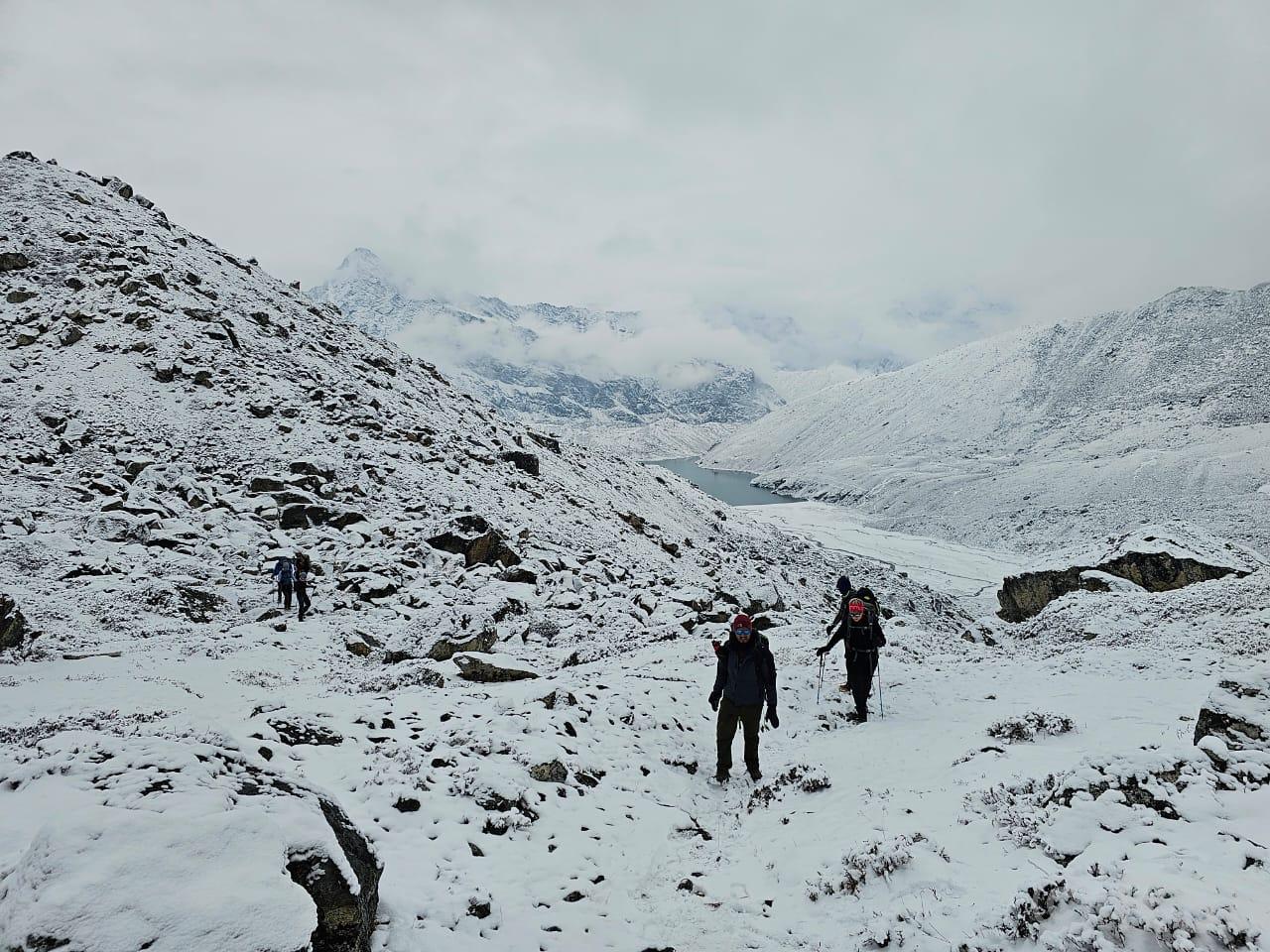 खुम्बु क्षेत्रमा भारी हिमपात