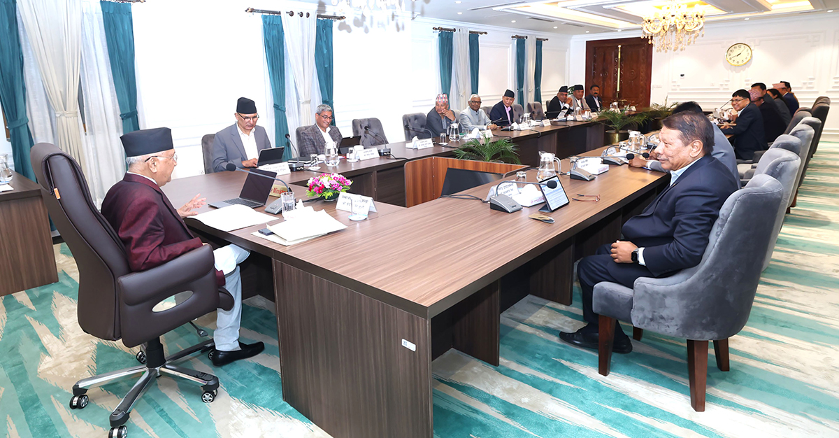 मन्त्रिपरिषद्को बैठक बस्दै, गभर्नर नियुक्तिसहितका विषयमा हुन सक्छ निर्णय