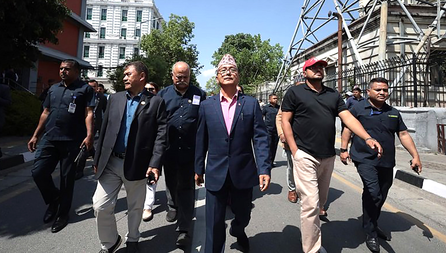 प्रहरी परिसर काठमाडौं लगिए राजेन्द्र लिङ्देनसहितका राप्रपा नेता