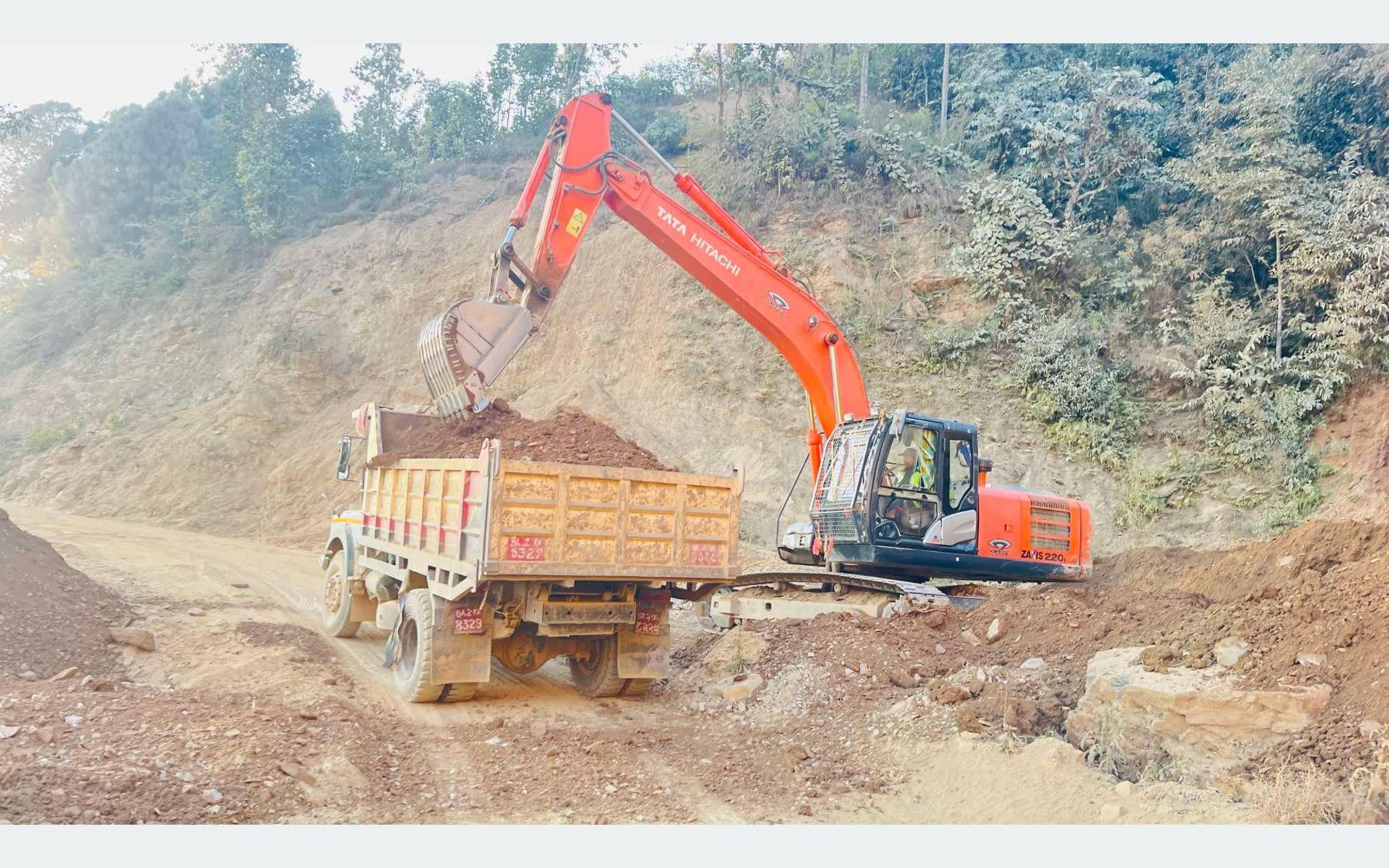 तम्घास-रिडी सडक एक महिना बन्द 