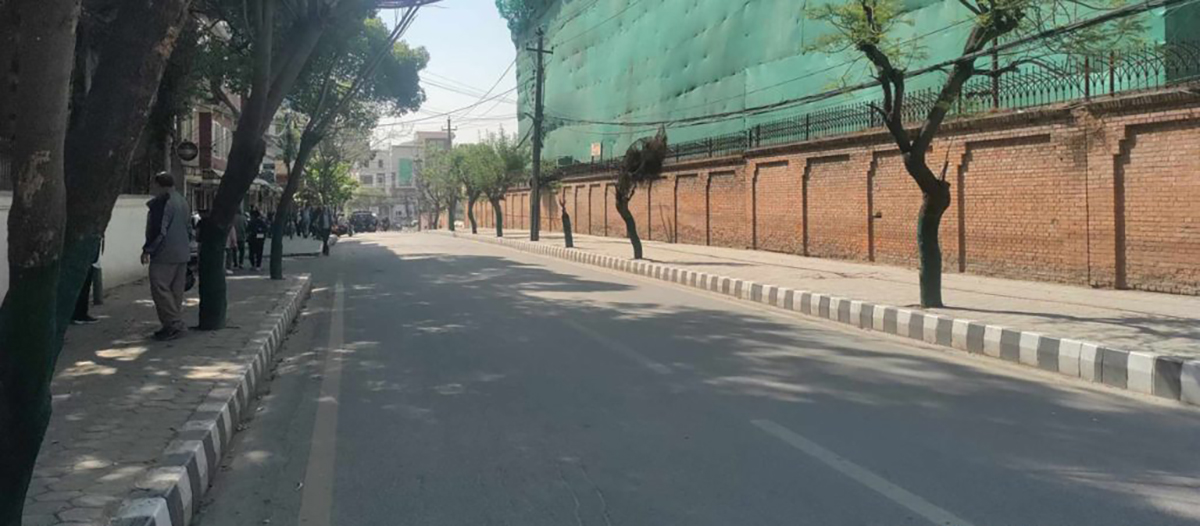 सिंहदरबारका चारै दिशा सवारी आवागमनमा रोक