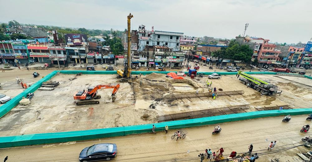 साढे १५ अर्ब लागतमा कञ्चनपुर–कमला सडक विस्तारः लहानमा ‘ओभरपास’ निर्माण थालियो