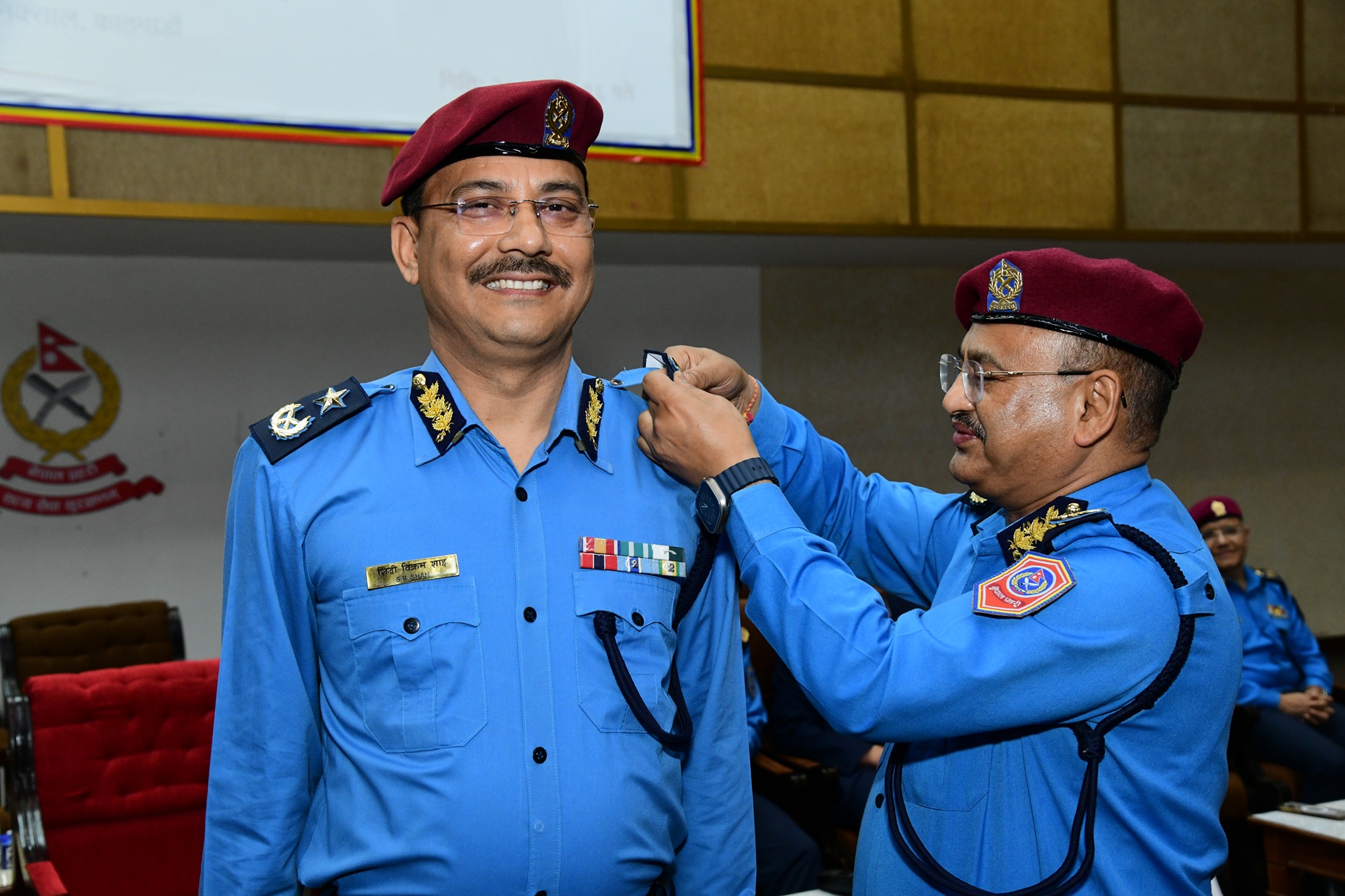 एआइजी सिद्धि विक्रम शाहको पदस्थापन, इमानदारीतापूर्वक सशक्त भई कार्यसम्पादन गर्ने प्रतिवद्धता