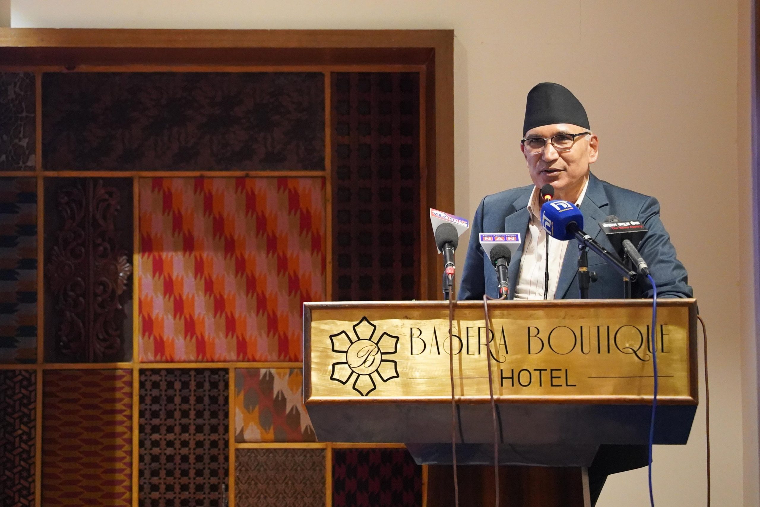 बजेटमा आयोजना तथा कार्यक्रममा व्यापक हेरफेर र प्राथमिकीकरण गर्छौ : अर्थमन्त्री पौडेल