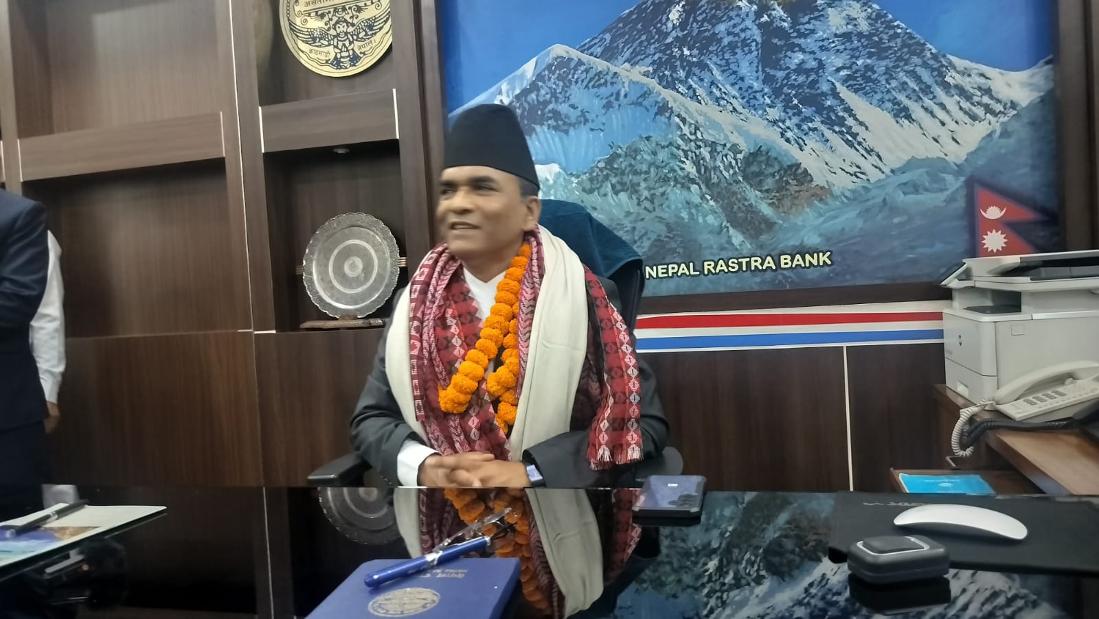 मौद्रिक नीतिको तेस्रो समीक्षा मार्फत गभर्नर पौडेलको सेयर बजारमा खुकुलो नीति, जोखिम भार घट्यो