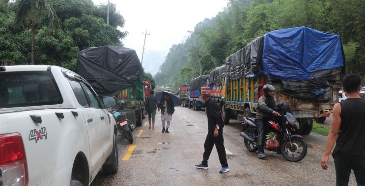 कोशी राजमार्गअन्तर्गत धरान-धनकुटा सडक एकतर्फी सञ्चालनमा