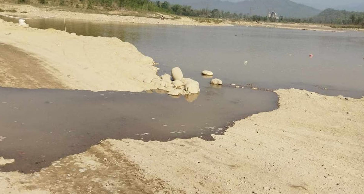 बाढीले बगायो डाइभर्सन, पूर्व–पश्चिम राजमार्ग अवरुद्ध