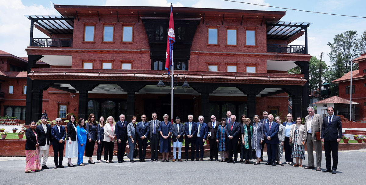 नेपालमा लगानी विस्तार गर्न युरोपियन युनियनका राजदूतहरूलाई प्रधानमन्त्रीको आग्रह